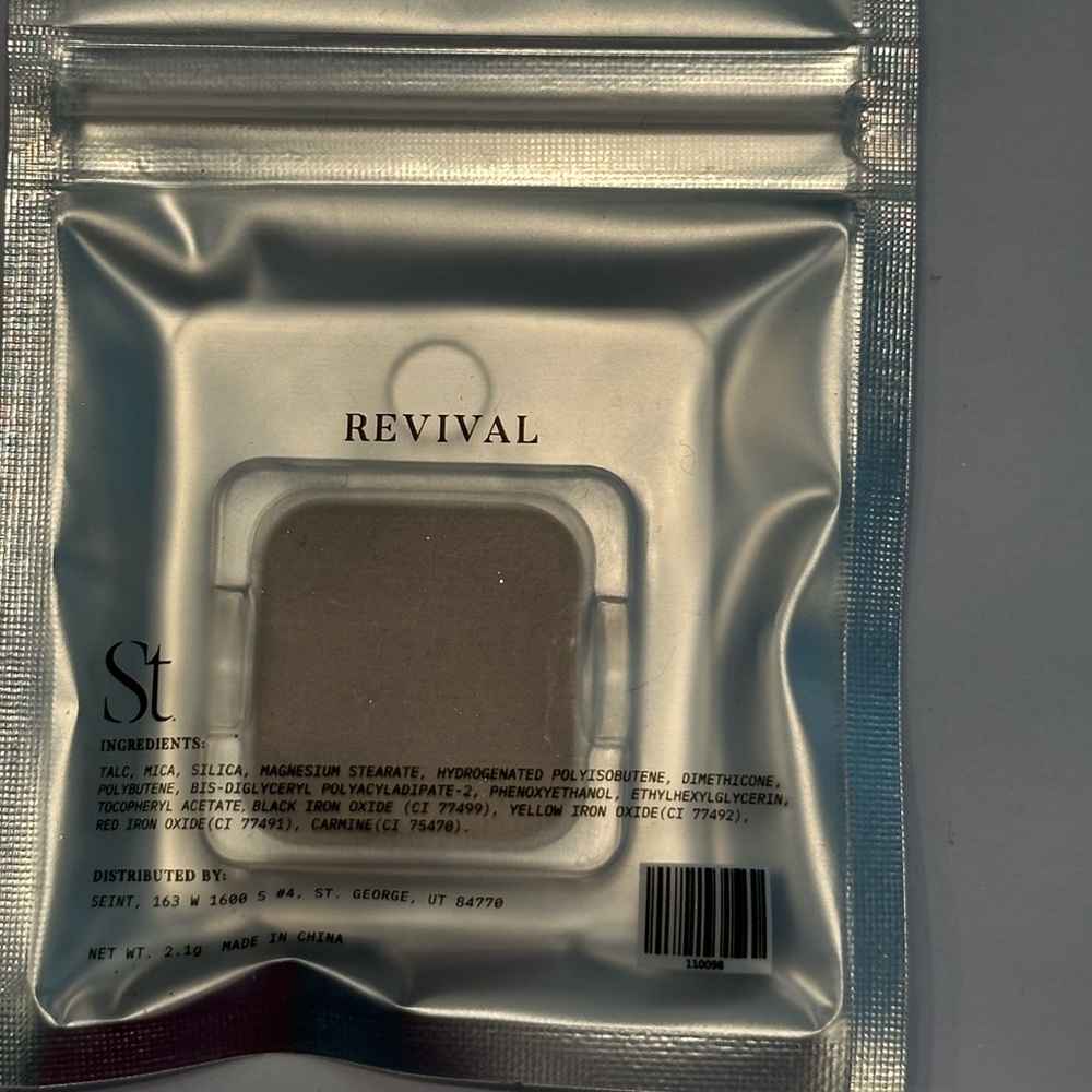 New unopened Seint Beuty Eyeshadow in the color Revival